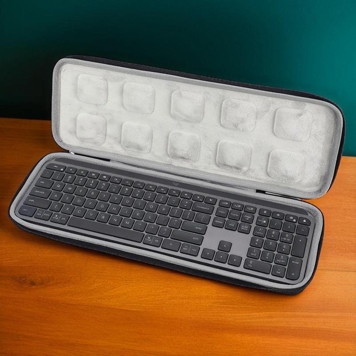 Logitech MX Keyboard Hard Case with Handle - Black Protective Storage Bag for Keyboard & Accessories, Durable Travel-Friendly Design, 46 x 16 x 4.5cm, Protective Keyboard Cover | Sleek Design | Padded Interior