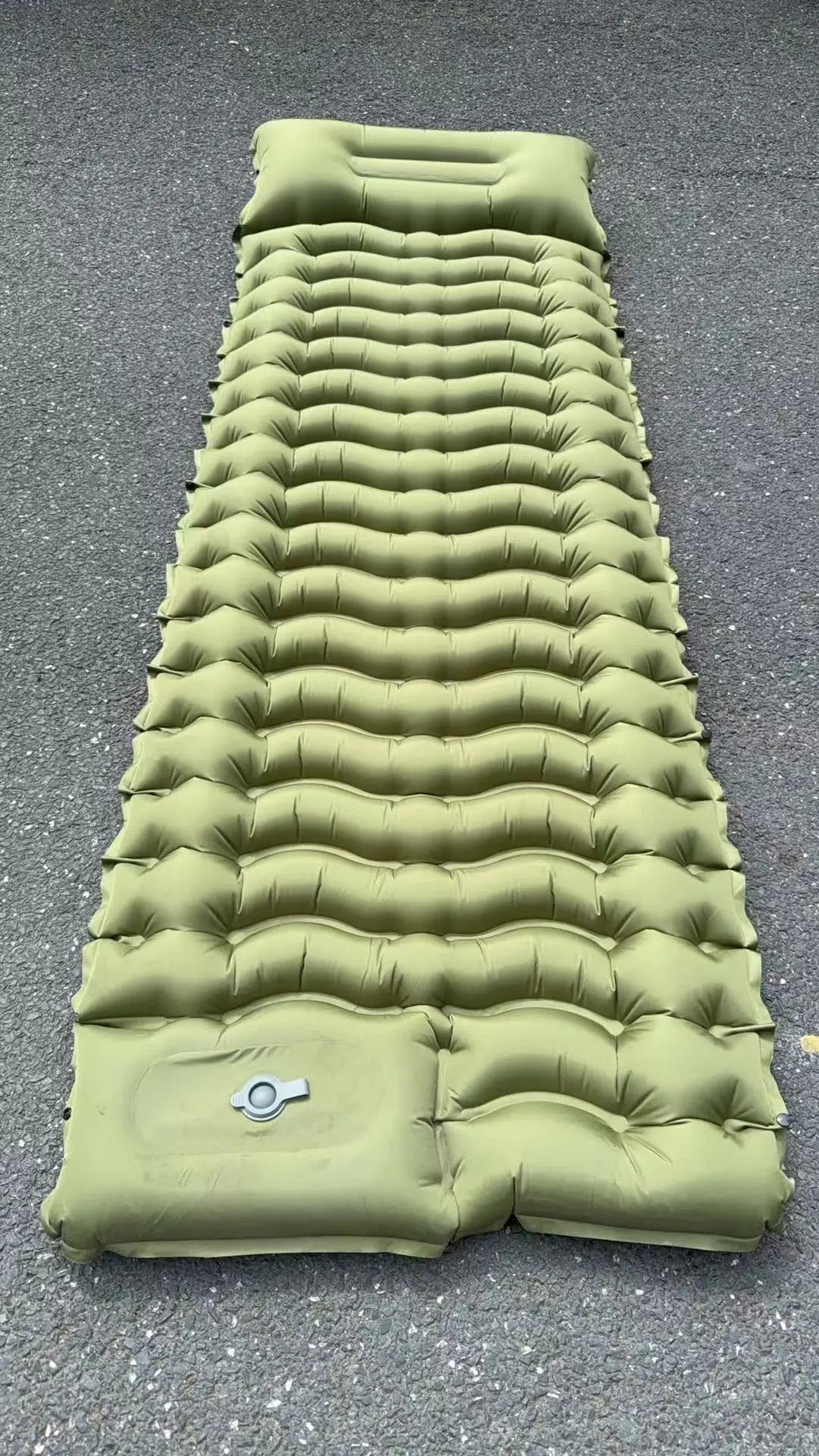 Single Inflatable Mattress, Camping Mat with Pillow and Script, Easy to Use Comfortable Air Cushion, Suitable for Mountain Climbing, Camping Rest